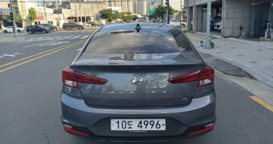 Hyundai Avante (Elantra) 