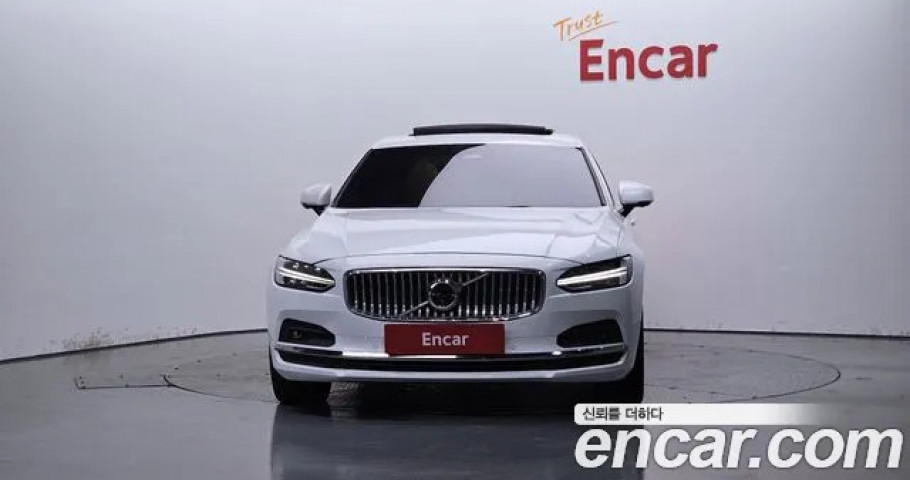 Volvo S90 