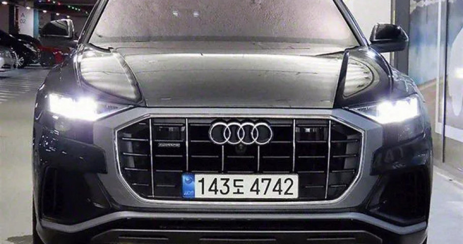 Audi Q8 