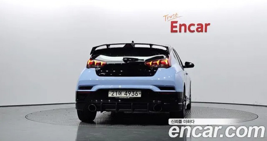 Hyundai Veloster 