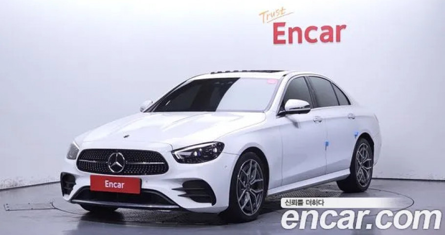 Mercedes-Benz E-Class 