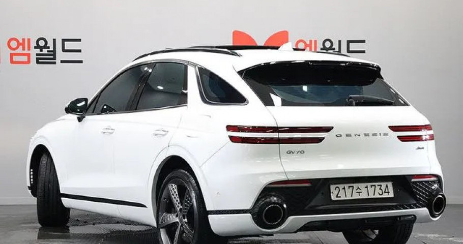 Genesis Gv70 