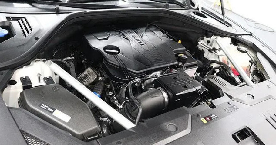 Genesis Gv70 