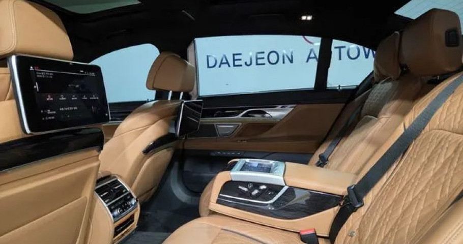 Bmw 7-Series 