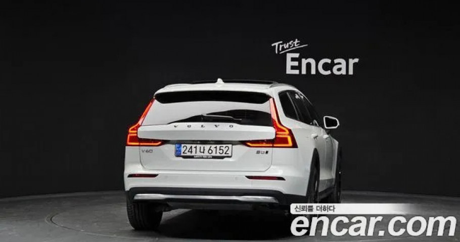 Volvo V60 