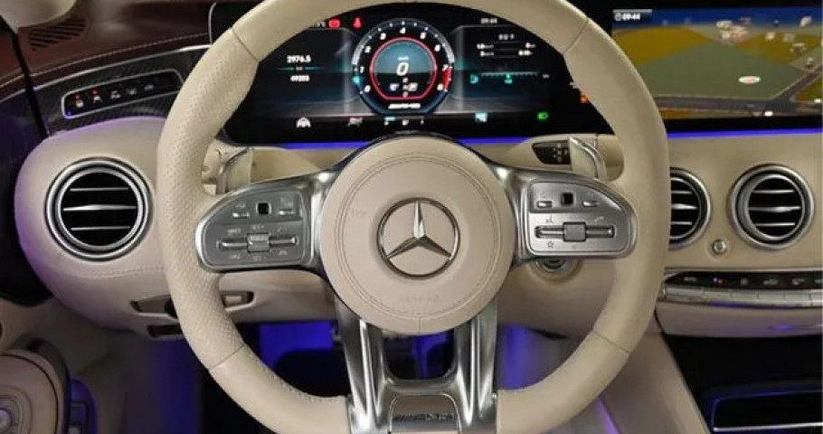 Mercedes-Benz S-Class 