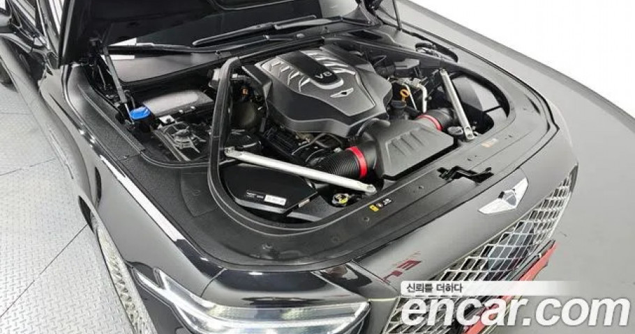 Genesis G90 