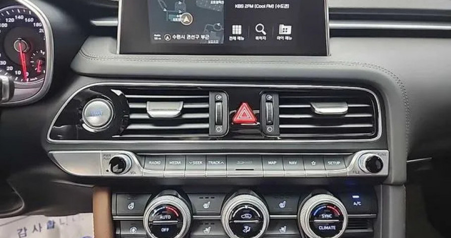 Genesis G70 