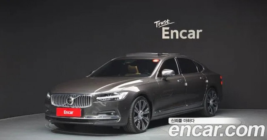 Volvo S90 