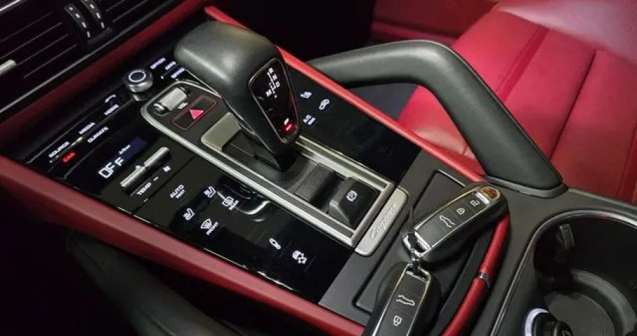 Porsche Cayenne 