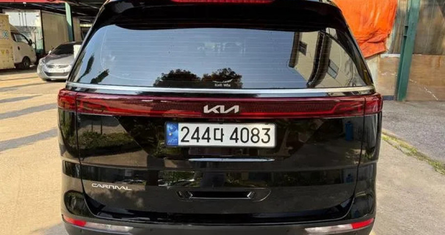 Kia Carnival 