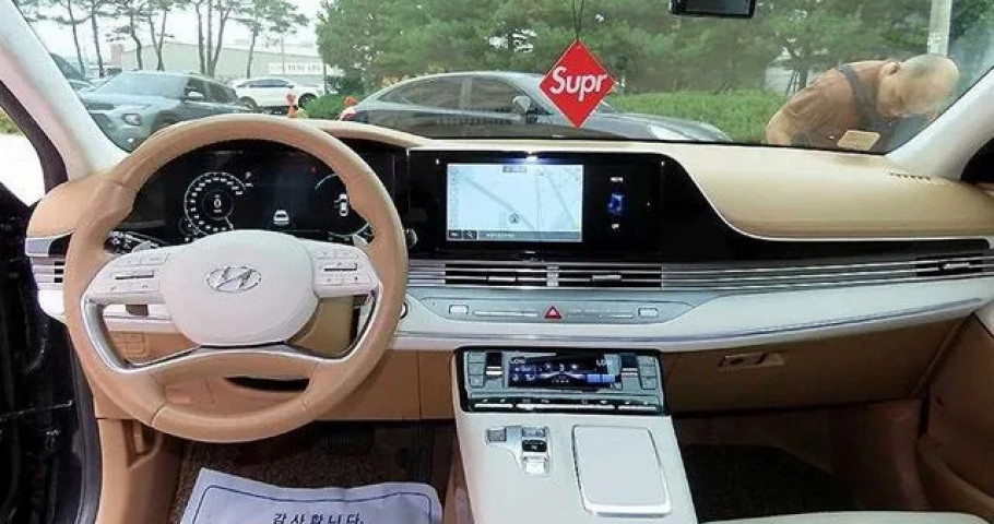 Hyundai Grandeur 