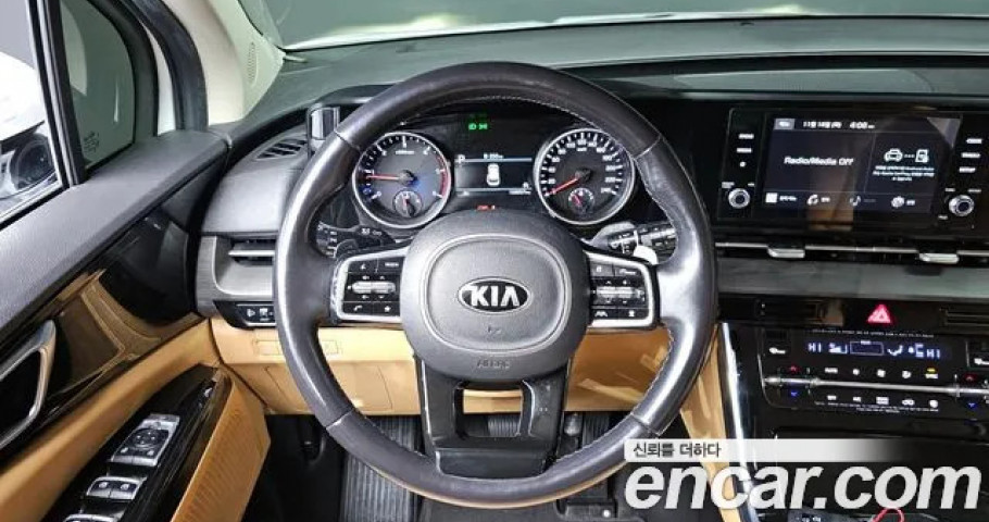 Kia Carnival 