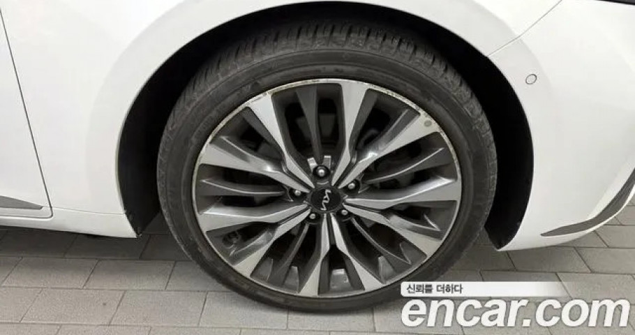 Kia K8 