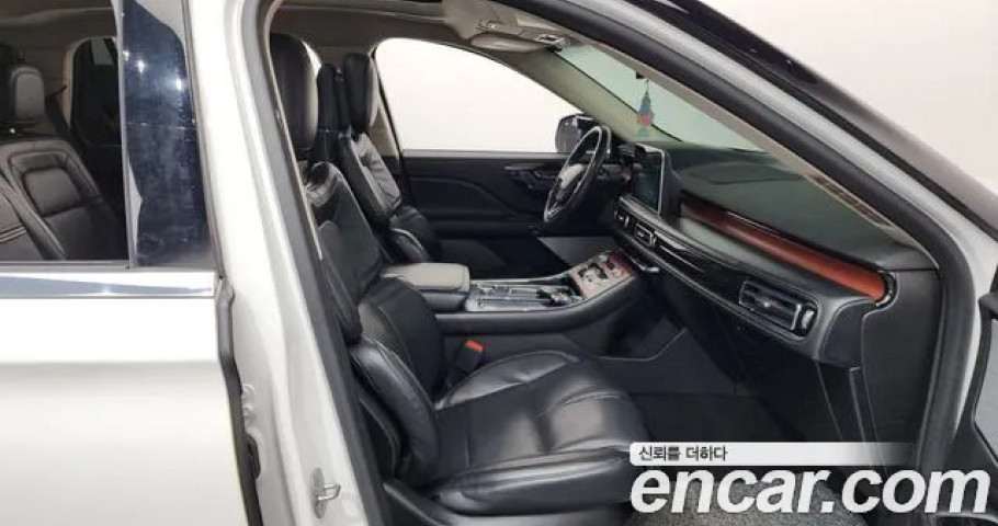 Lincoln Aviator 