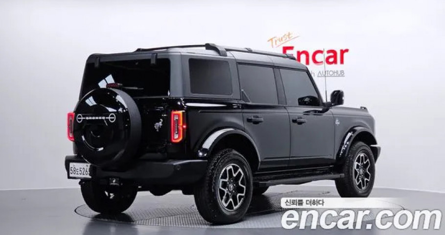 Ford Bronco 