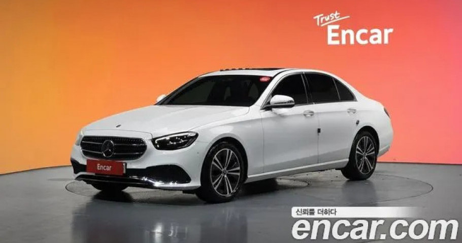 Mercedes-Benz E-Class 