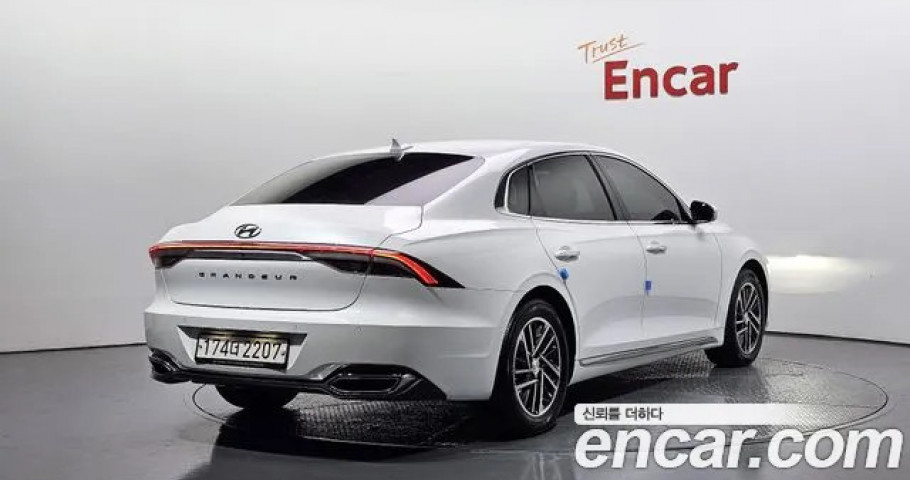 Hyundai Grandeur 