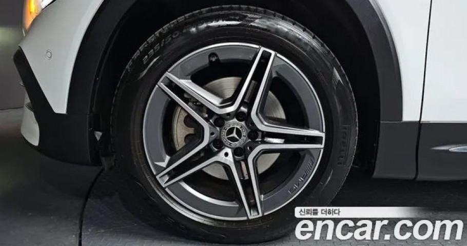 Mercedes-Benz Glb-Class 