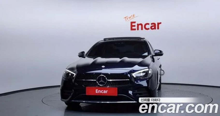 Mercedes-Benz E-Class 