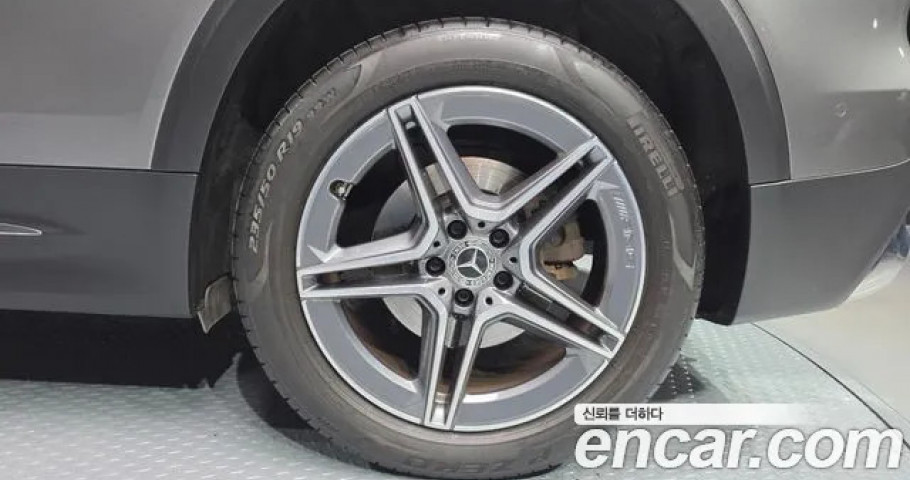 Mercedes-Benz Glb-Class 