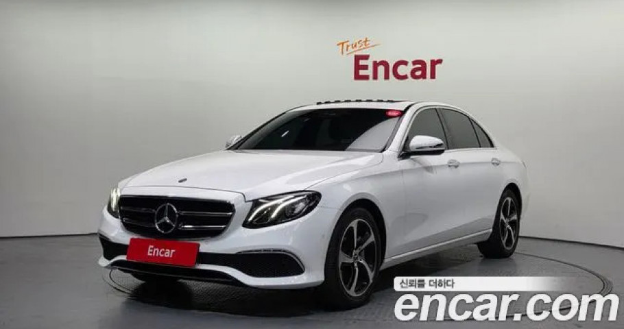 Mercedes-Benz E-Class 