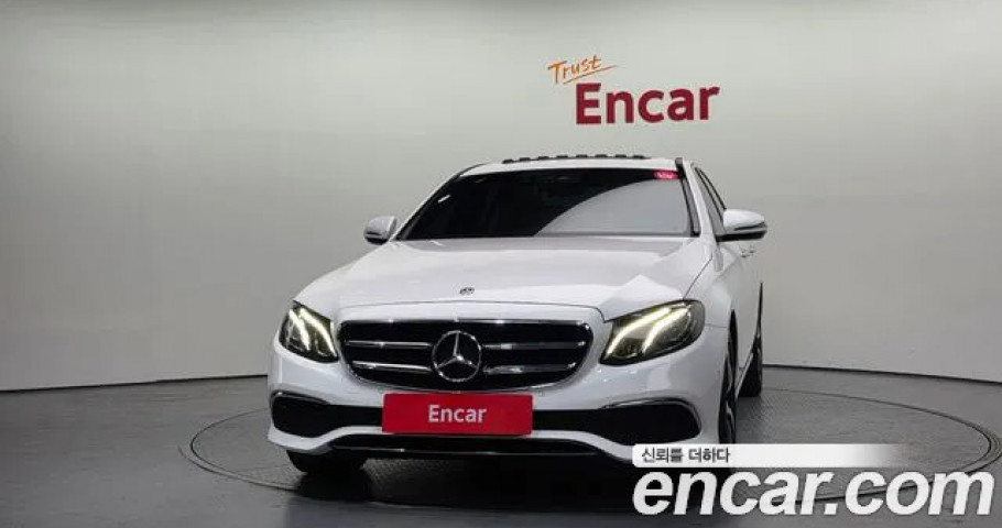 Mercedes-Benz E-Class 