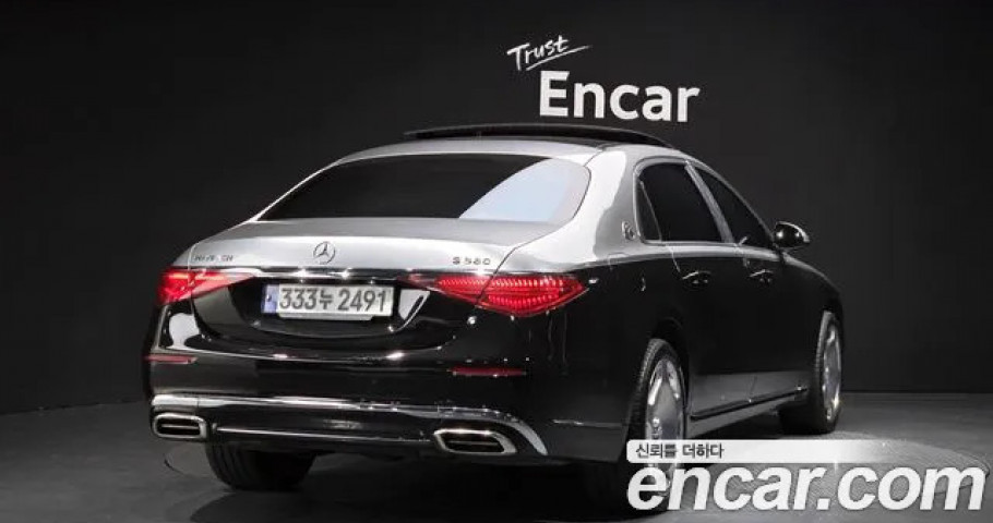 Mercedes-Benz S-Class 