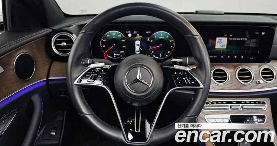 Mercedes-Benz E-Class 