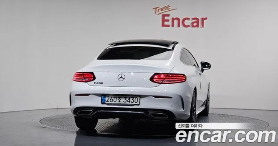 Mercedes-Benz C-Class 