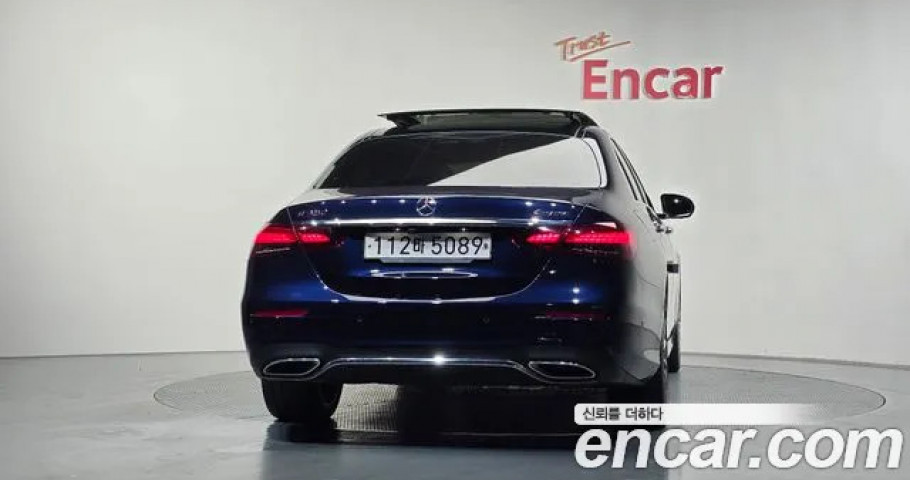 Mercedes-Benz E-Class 