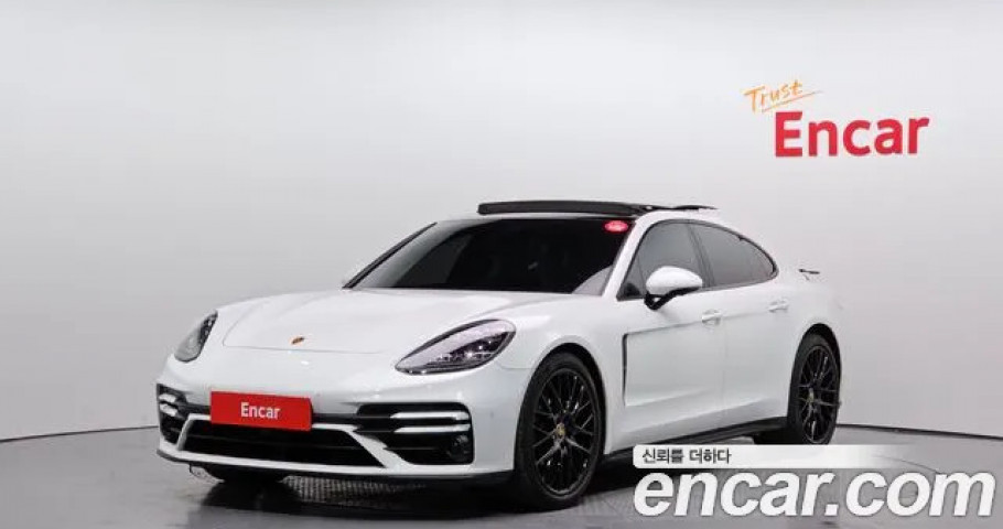 Porsche Panamera 
