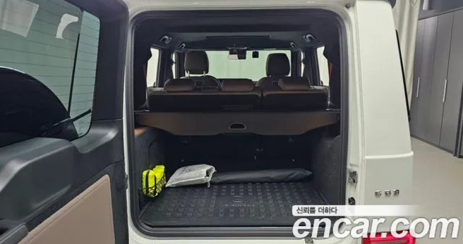 Mercedes-Benz G-Class 