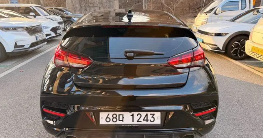 Hyundai Veloster 