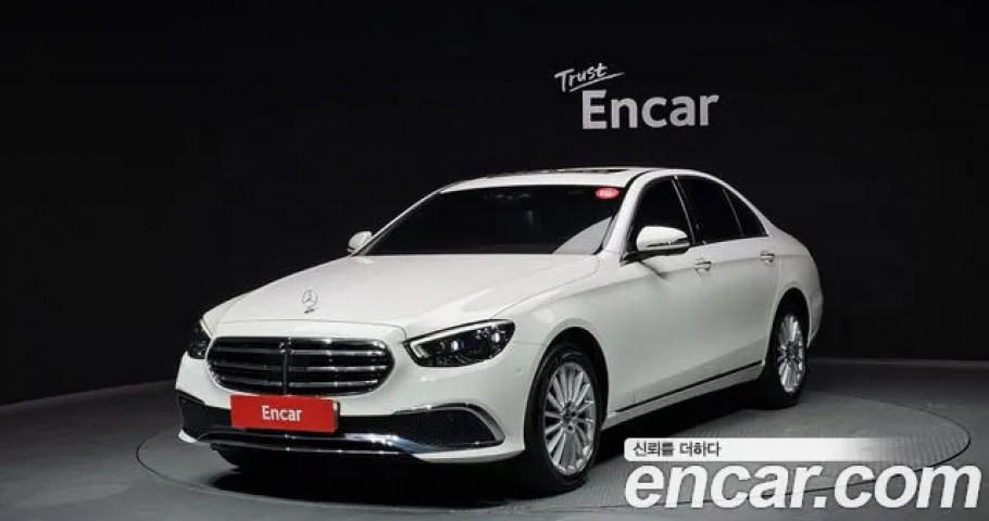 Mercedes-Benz E-Class 