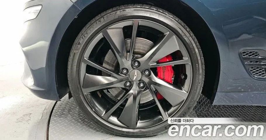Genesis G70 