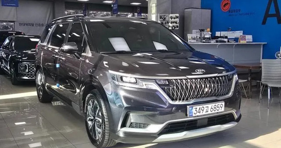 Kia Carnival 