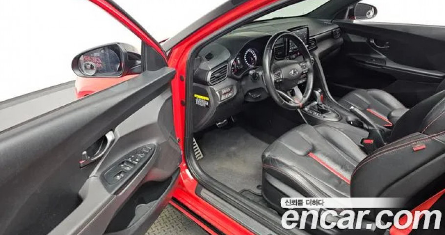 Hyundai Veloster 