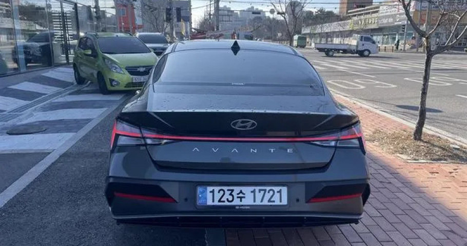 Hyundai Avante 