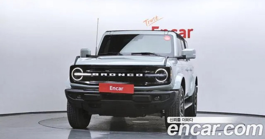 Ford Bronco 