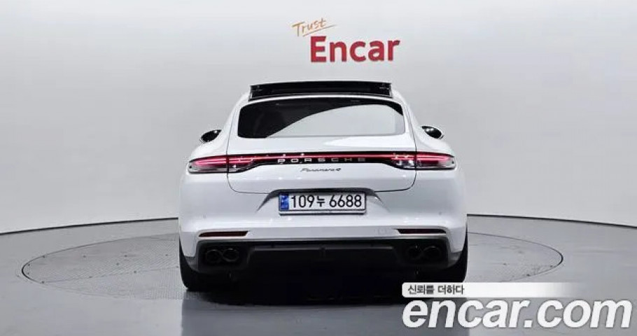 Porsche Panamera 