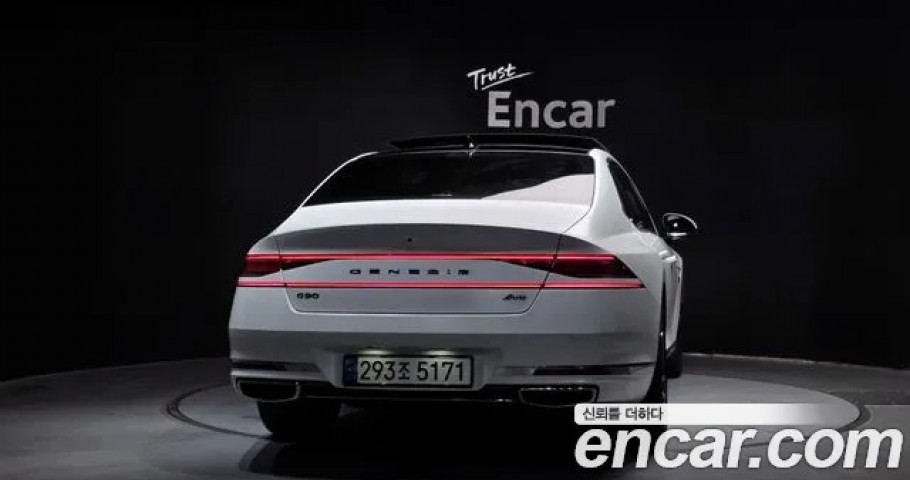 Genesis G90 