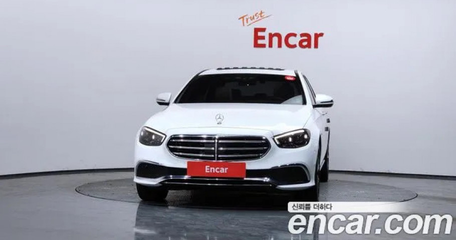 Mercedes-Benz E-Class 