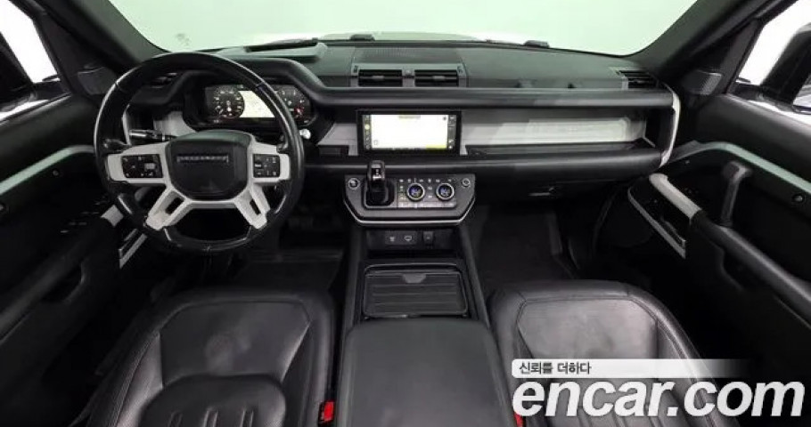 Land Rover Defender 