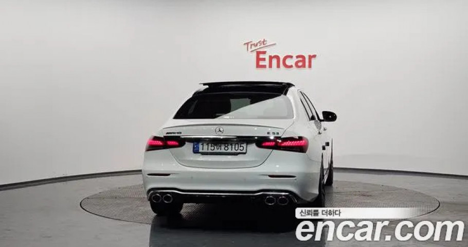 Mercedes-Benz E-Class 