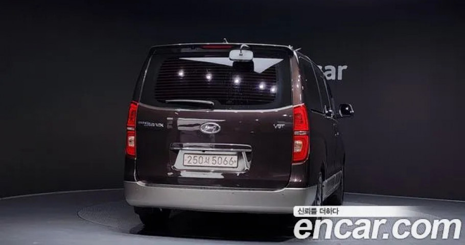 Hyundai Starex 