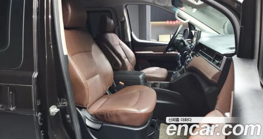 Hyundai Starex 