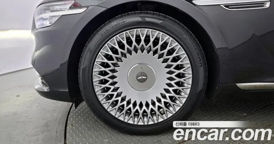 Genesis G90 