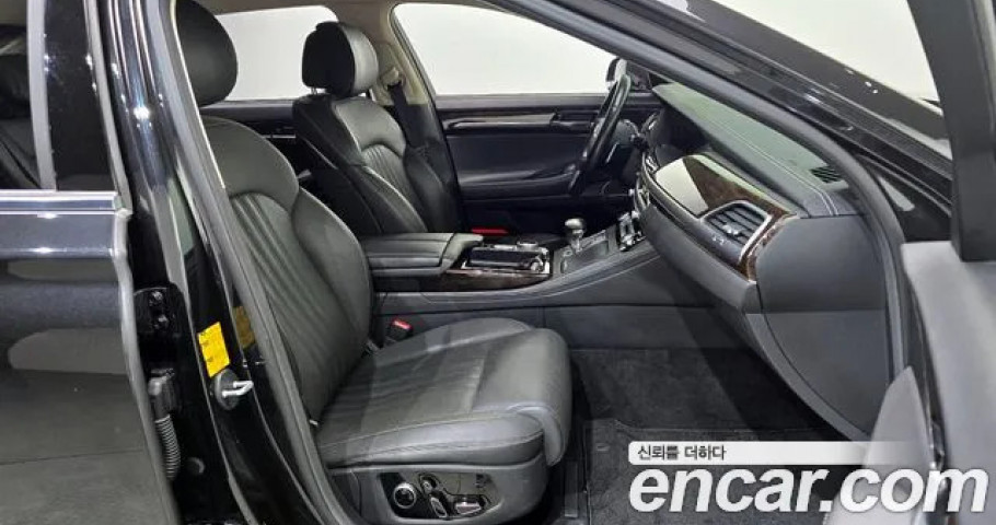 Genesis G90 