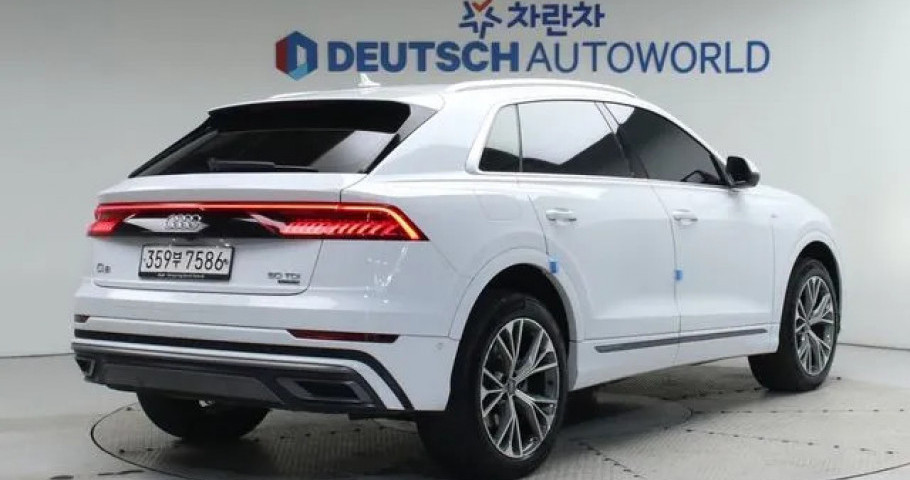 Audi Q8 